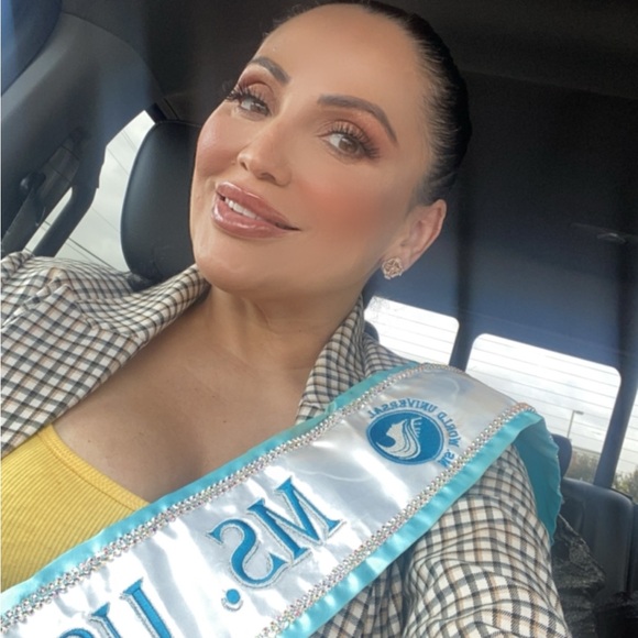 LIKE TO BE NOTIFIED ❌❌ no cxl no exchange bid responsably listen to call outs ❌❌ - Picture 2 of 4